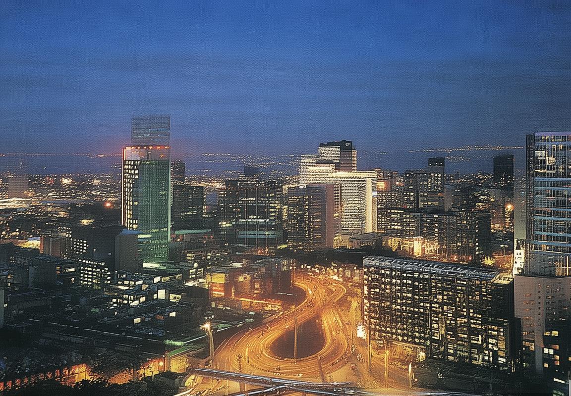 弗兰克门将创欧冠零封纪录，点球战术与团队防守体系共铸欧冠主场胜利